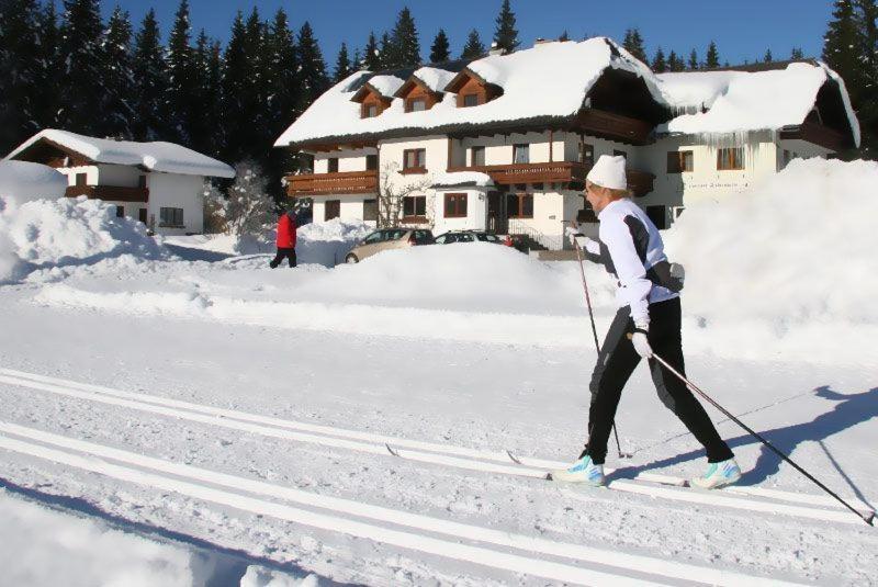 Alpengasthof Fichtenheim Hotel Ramsau am Dachstein Exterior photo